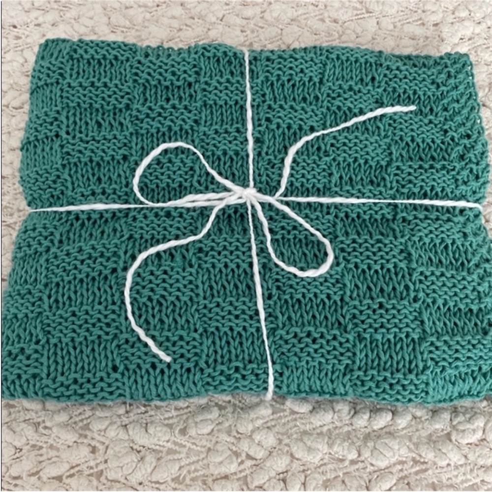 New Hand  Knit Cotton & Acrylic Baby  Blanket